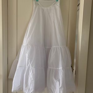 Two-Tier Medium Fullness A-Line Slip